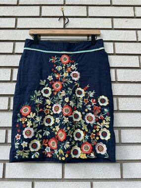 Anany 40 Navy Floral Embroidered Cotton Pencil Skirt Boho Folk Art Statement